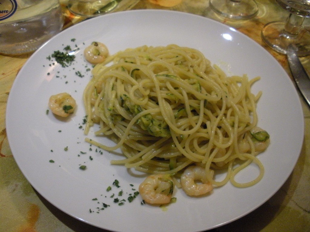 Spaghetti with zucchini and shrimp