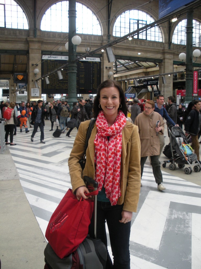 Ann Taylor arrives in Paris