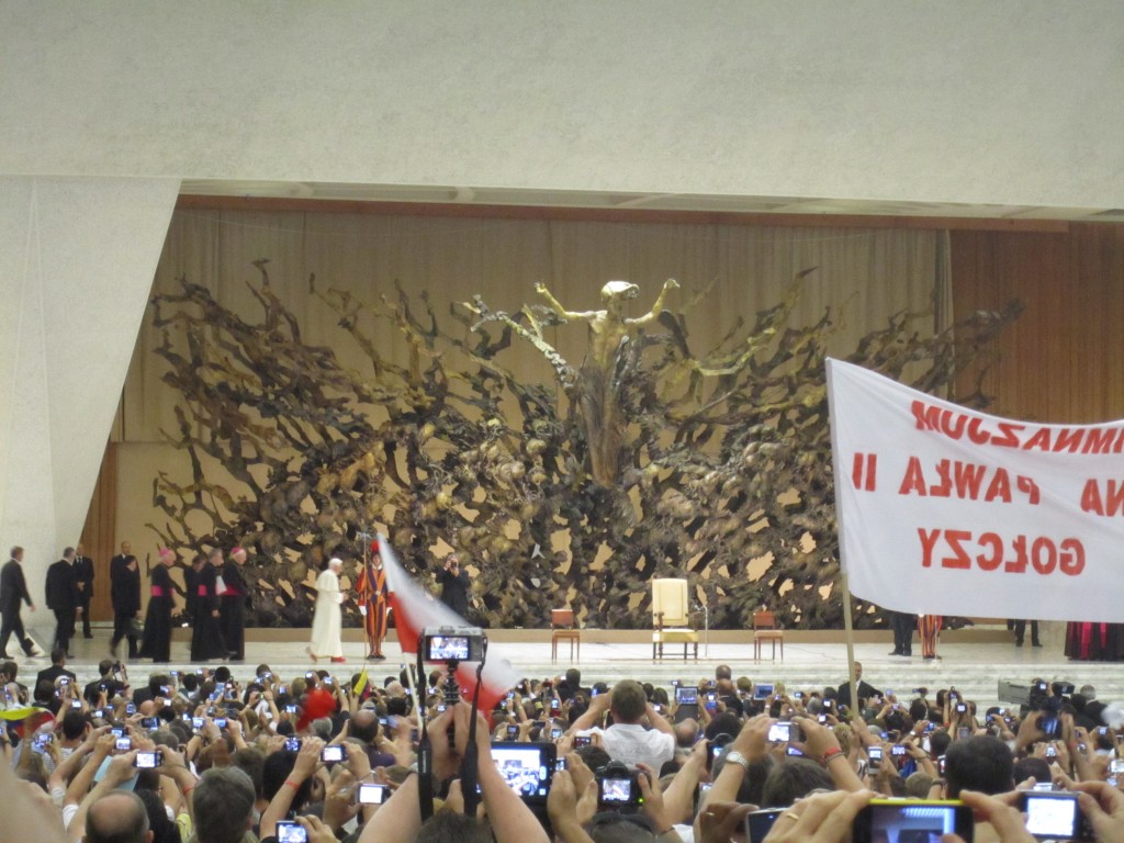Pope Benedict XVI arrives and the cameras come out